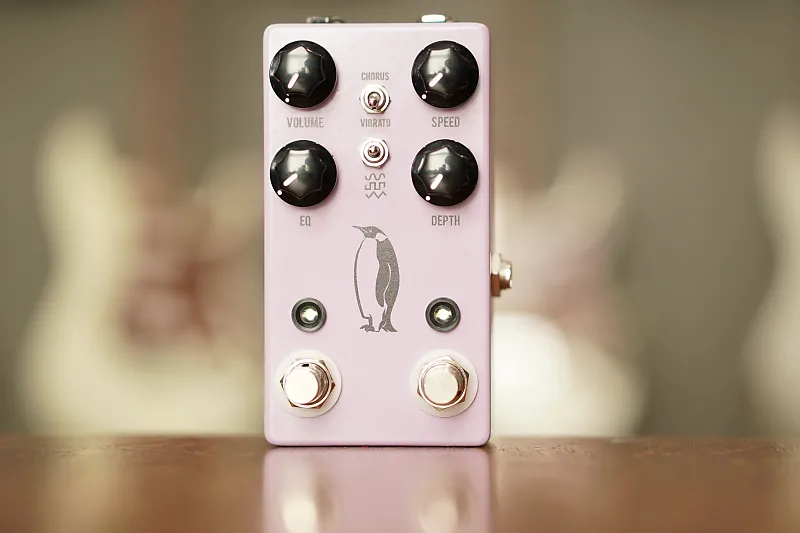 jhs vibrato pedal JHS Emperor V2