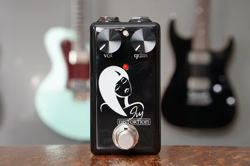 ギター Seven sisters Ivy Red Witch Seven Sisters Ivy Distortion
