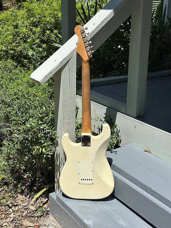 Danocaster Double Cut
