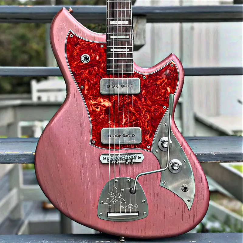 Novo Guitars Custom Serus J