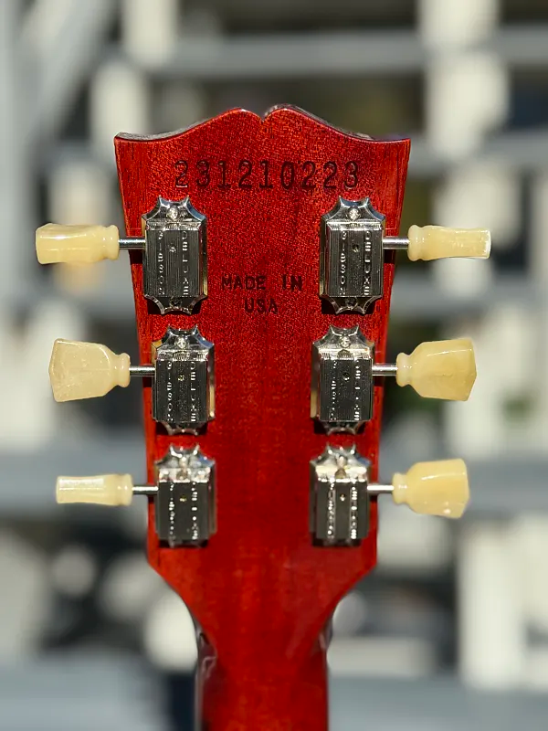 Gibson SG Standard '61 with Maestro Vibrola
