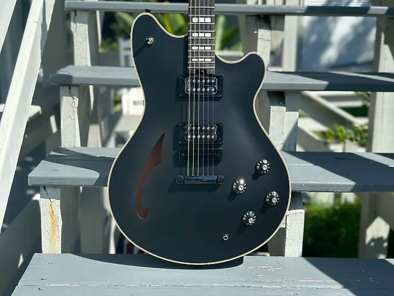 EVH SA-126 Special Stealth Black Wolfgang Van Halen